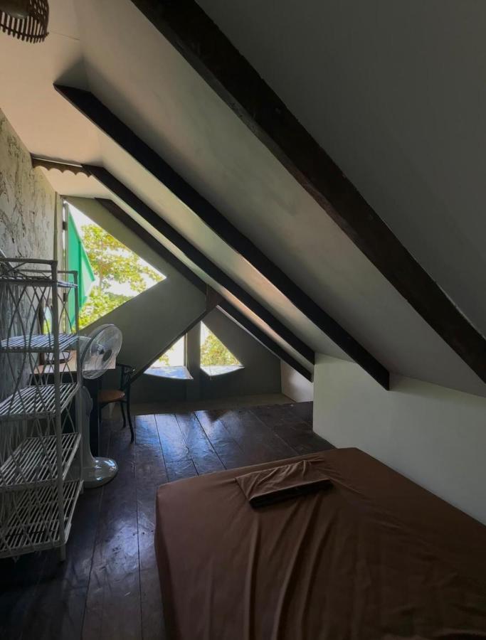 Seashell Guesthouse, Bar And Tattoos Đảo Koh Rong Samloem Ngoại thất bức ảnh